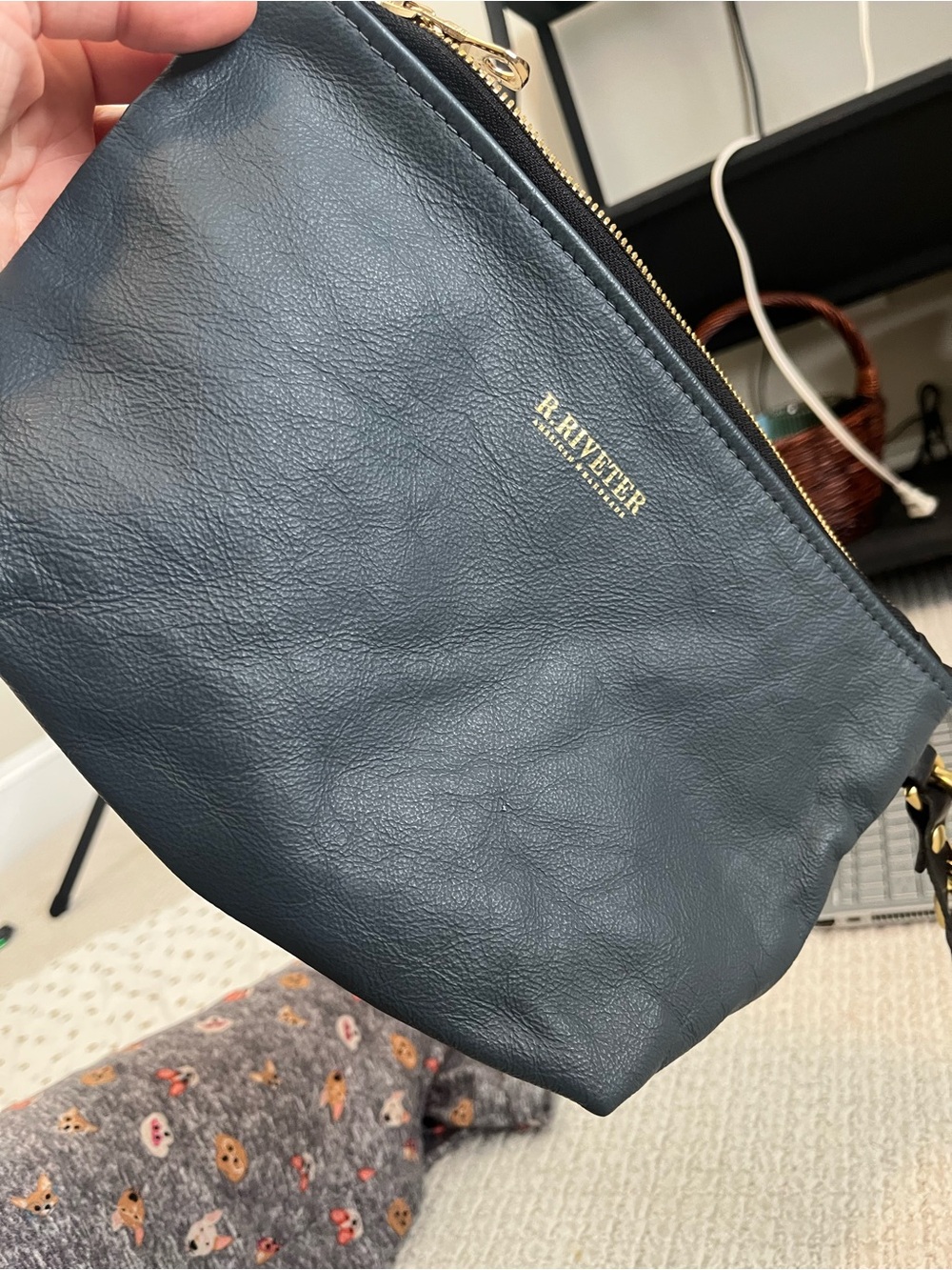 R. Riveter Deep Green Leather Wristlet Clutch - Picture 8 of 14